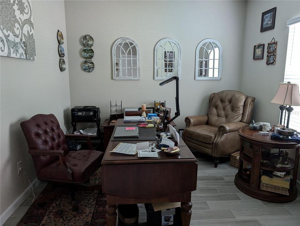 For Sale: $398,000 (3 beds, 2 baths, 1716 Square Feet)