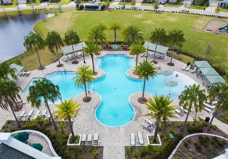 For Sale: $398,000 (3 beds, 2 baths, 1716 Square Feet)