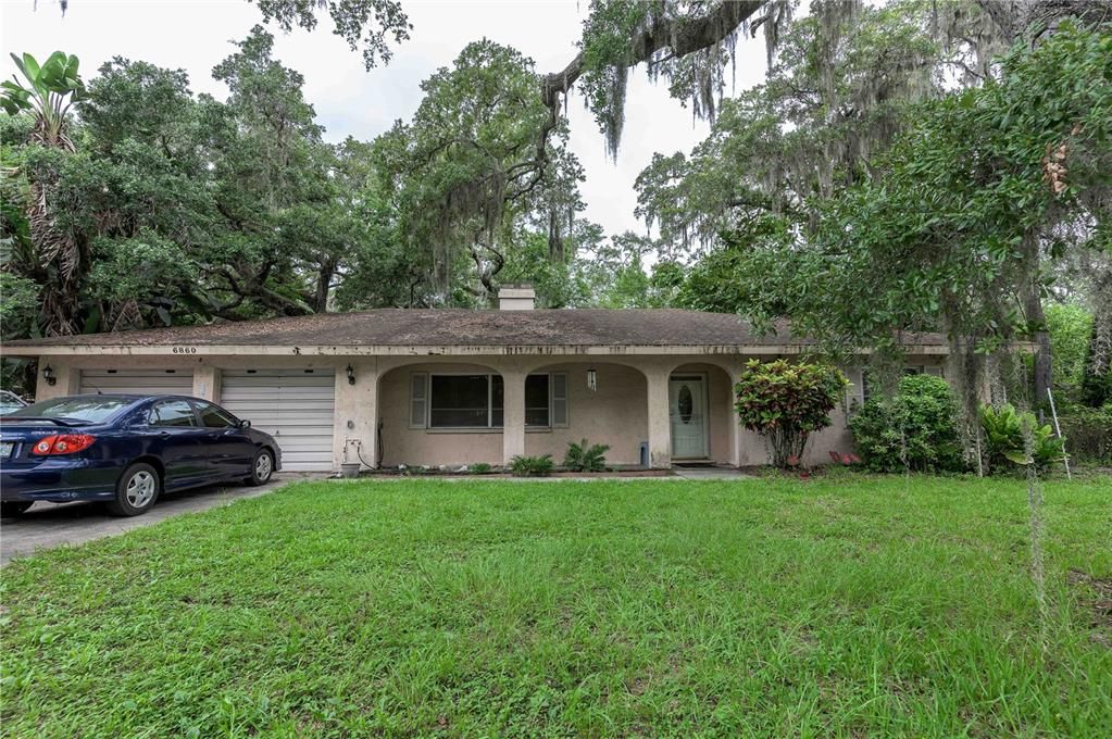 Recently Sold: $299,000 (2 beds, 2 baths, 1619 Square Feet)