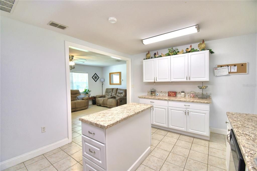 Active With Contract: $359,900 (3 beds, 1 baths, 1050 Square Feet)