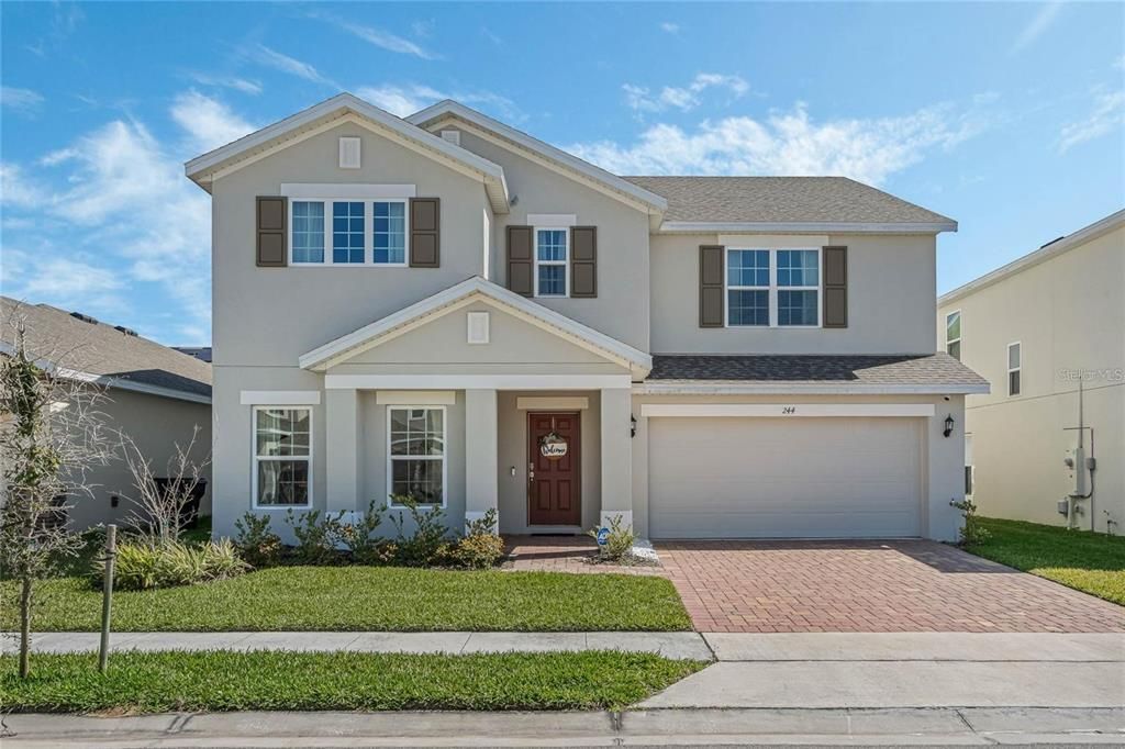 Active With Contract: $2,900 (5 beds, 3 baths, 3198 Square Feet)