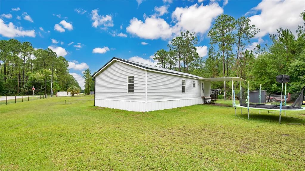 For Sale: $320,000 (3 beds, 2 baths, 1034 Square Feet)