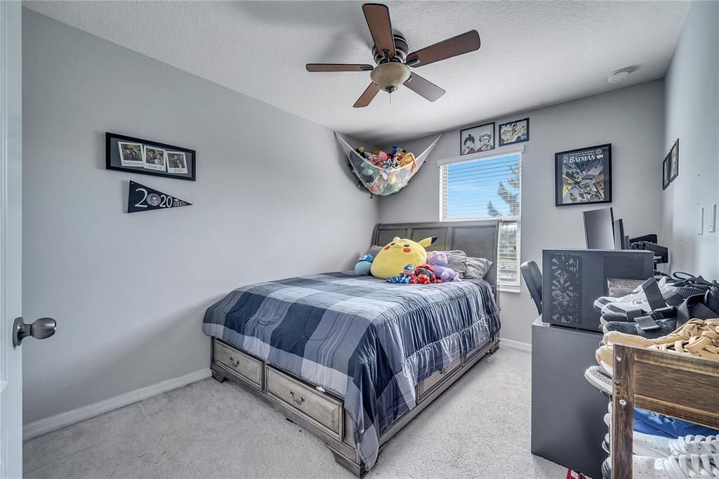 Active With Contract: $2,400 (3 beds, 2 baths, 1451 Square Feet)