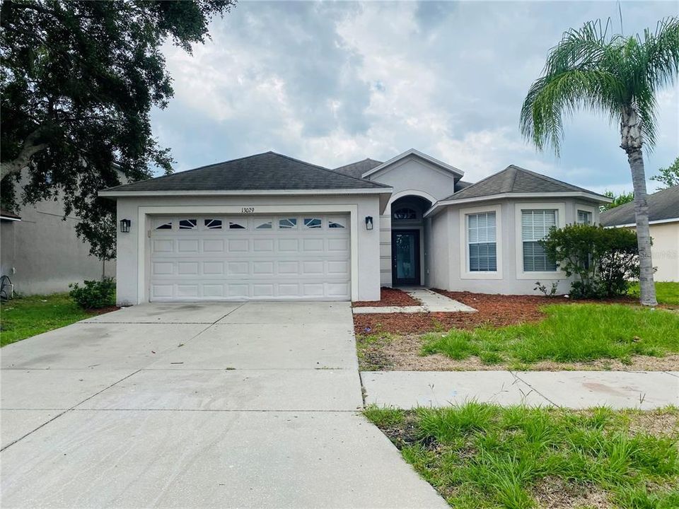 Active With Contract: $329,900 (4 beds, 2 baths, 1776 Square Feet)