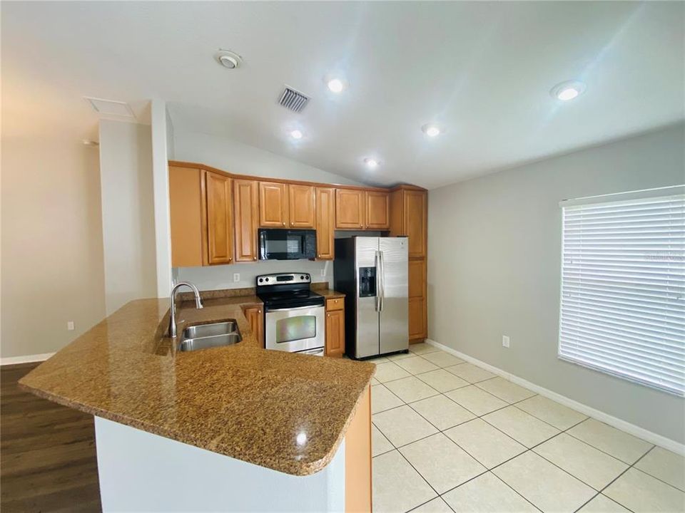 Active With Contract: $329,900 (4 beds, 2 baths, 1776 Square Feet)