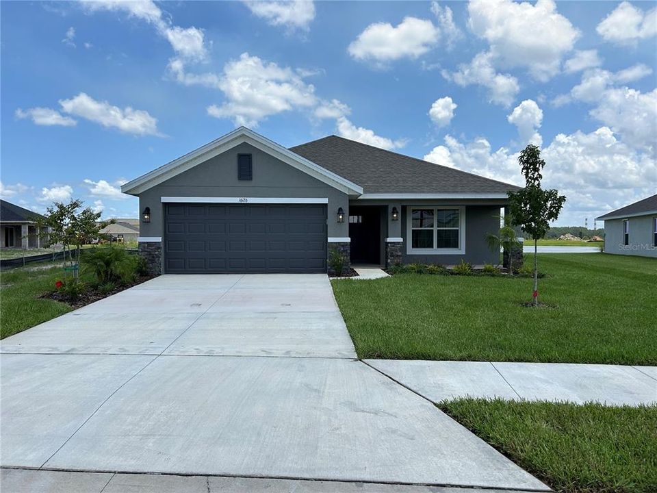 Recently Sold: $415,522 (3 beds, 2 baths, 1970 Square Feet)