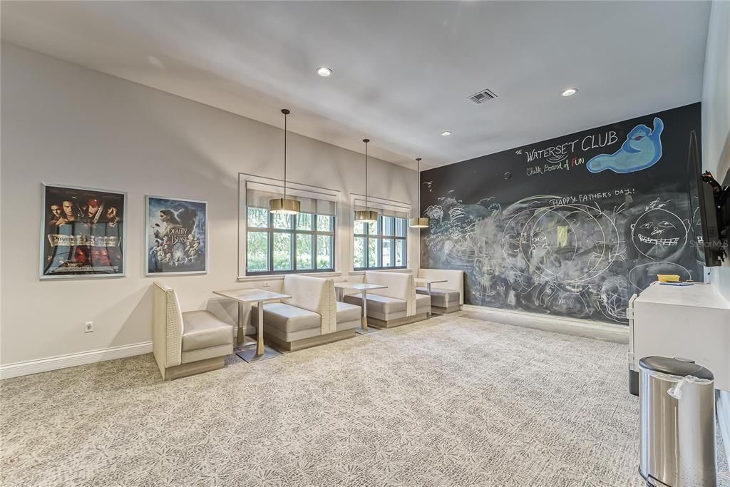 Active With Contract: $650,000 (4 beds, 3 baths, 2568 Square Feet)