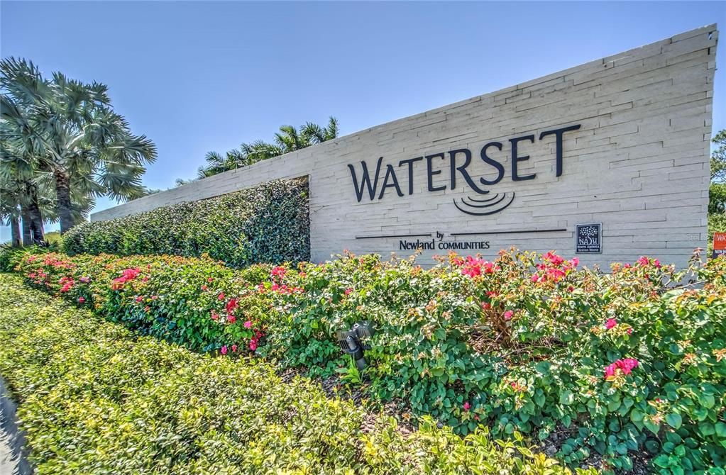 Active With Contract: $650,000 (4 beds, 3 baths, 2568 Square Feet)