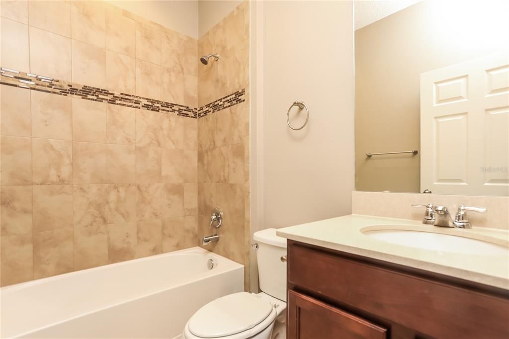 For Rent: $1,825 (3 beds, 2 baths, 1489 Square Feet)