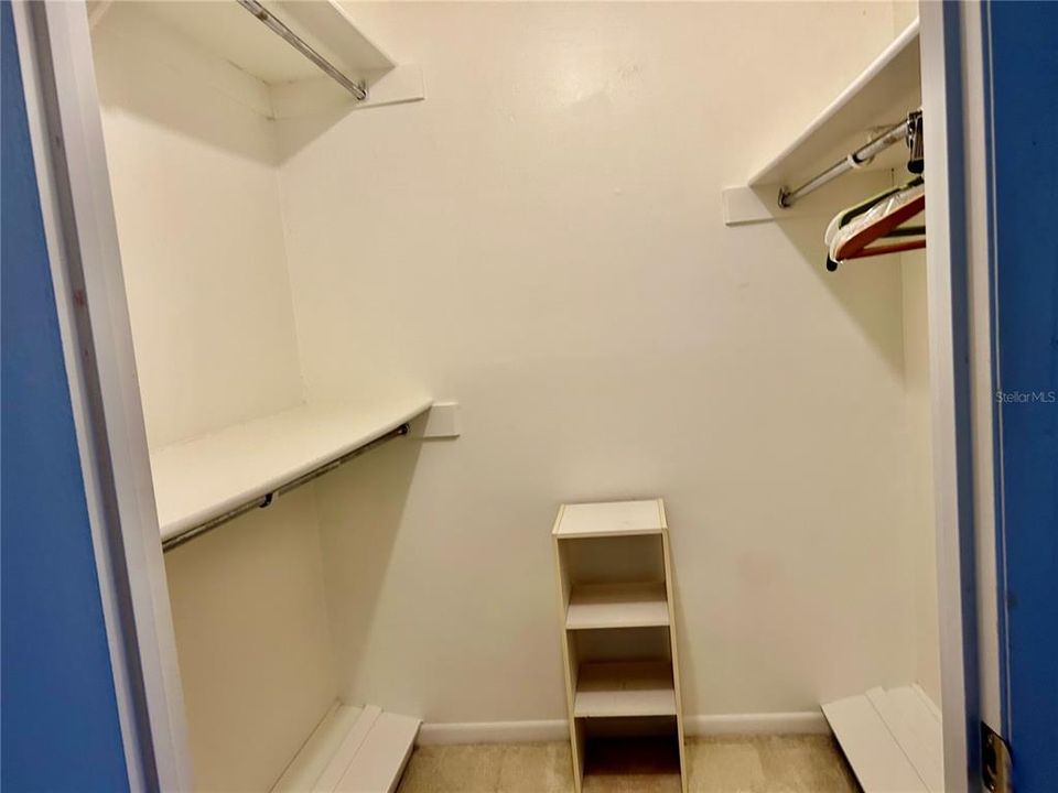 Activo con contrato: $179,900 (2 camas, 2 baños, 1042 Pies cuadrados)