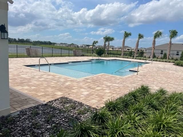 Active With Contract: $2,400 (5 beds, 3 baths, 2601 Square Feet)