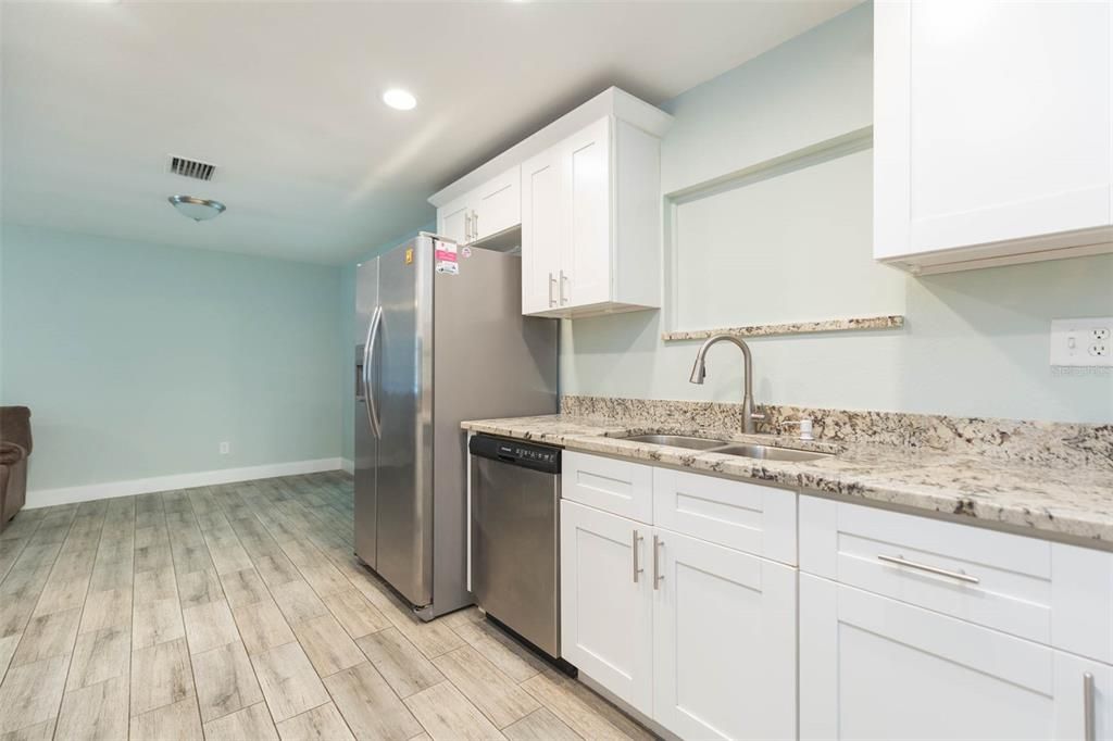 Active With Contract: $330,000 (4 beds, 2 baths, 1408 Square Feet)