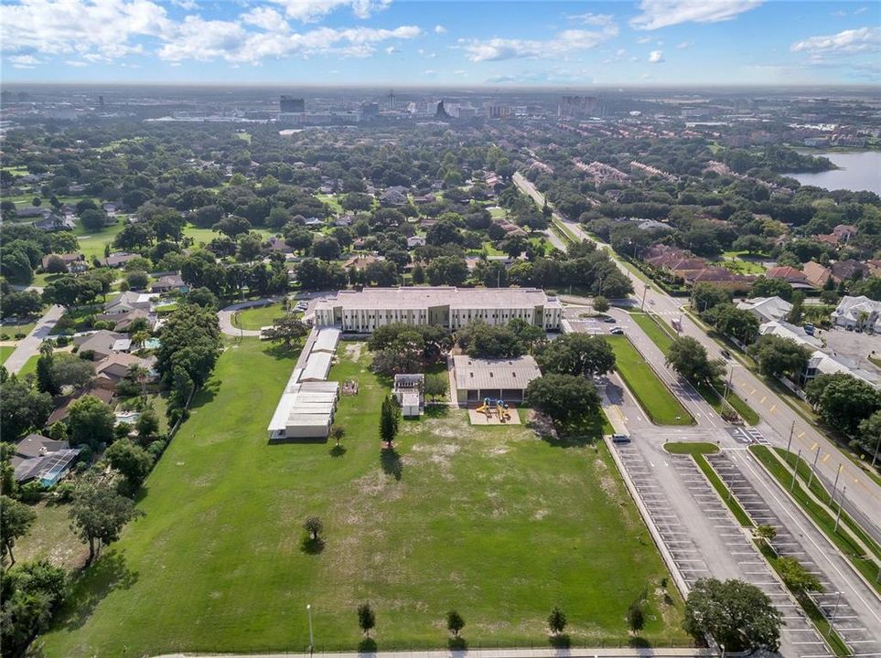 Active With Contract: $685,000 (3 beds, 2 baths, 2005 Square Feet)