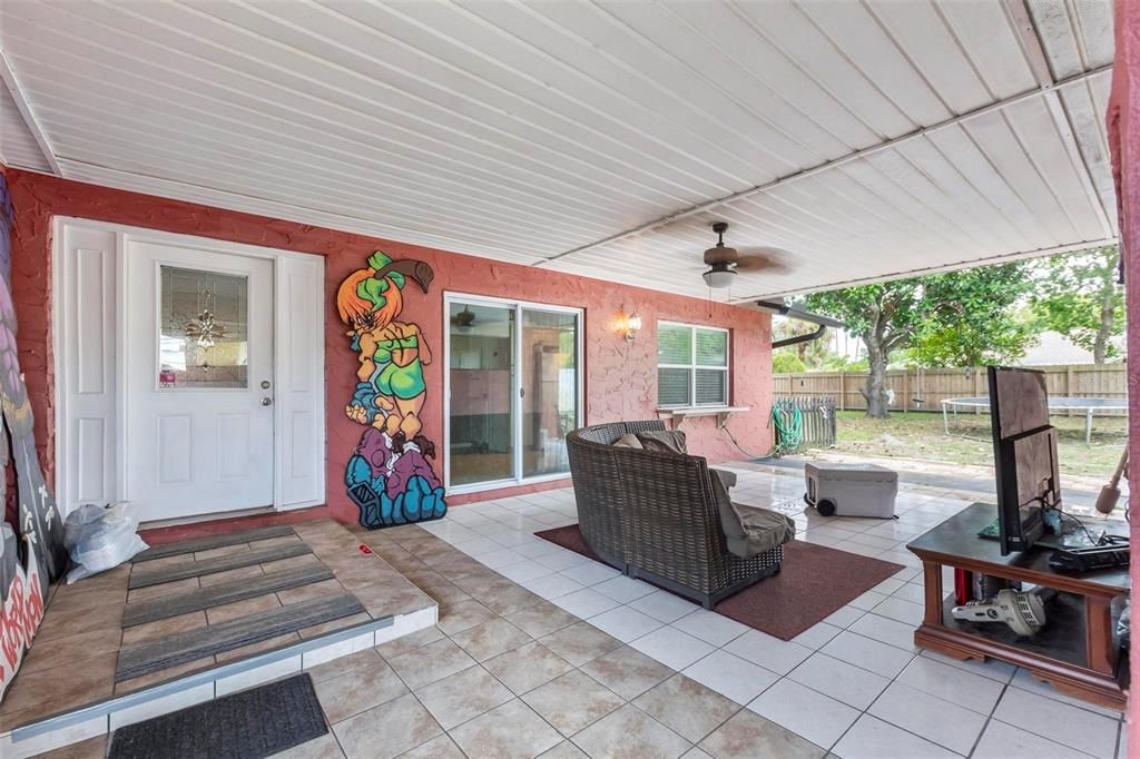 Active With Contract: $258,000 (3 beds, 2 baths, 1483 Square Feet)