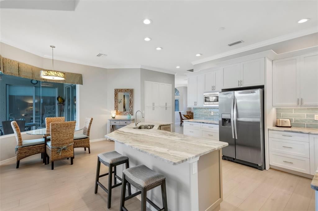 Kitchen with Soft close and Pull Out Drawers