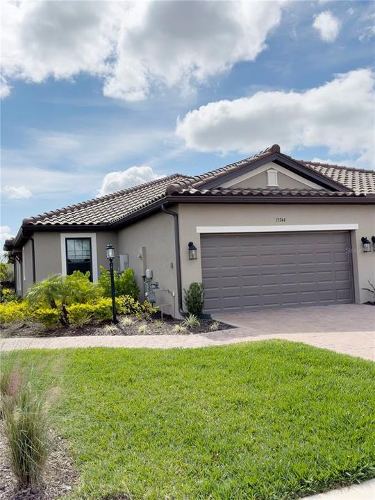 最近租的: $3,000 (2 贝兹, 2 浴室, 1533 平方英尺)