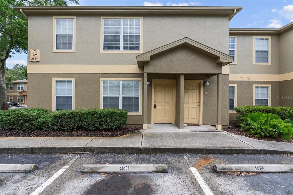 Active With Contract: $1,500 (2 beds, 2 baths, 1029 Square Feet)