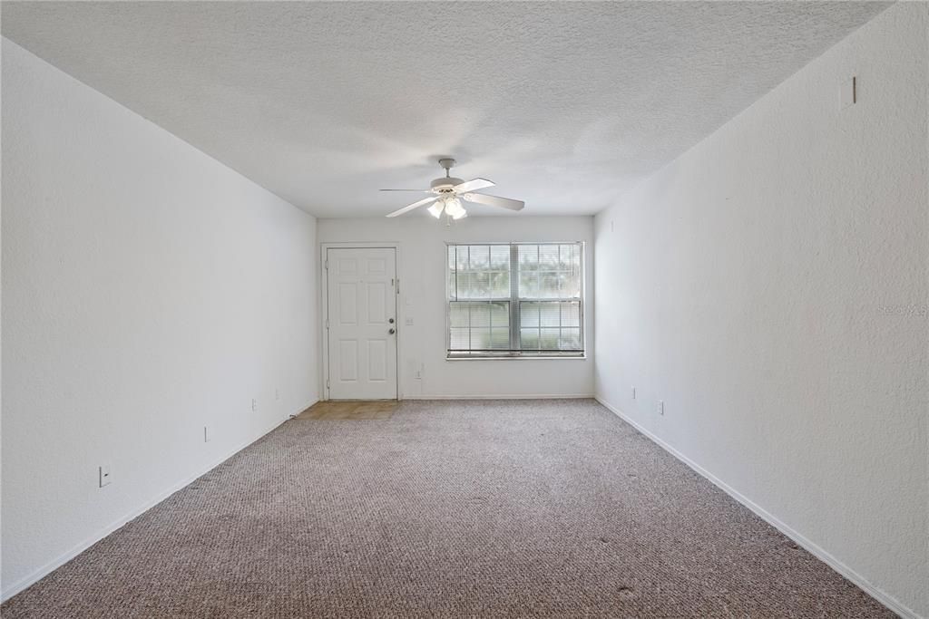 Active With Contract: $1,500 (2 beds, 2 baths, 1029 Square Feet)