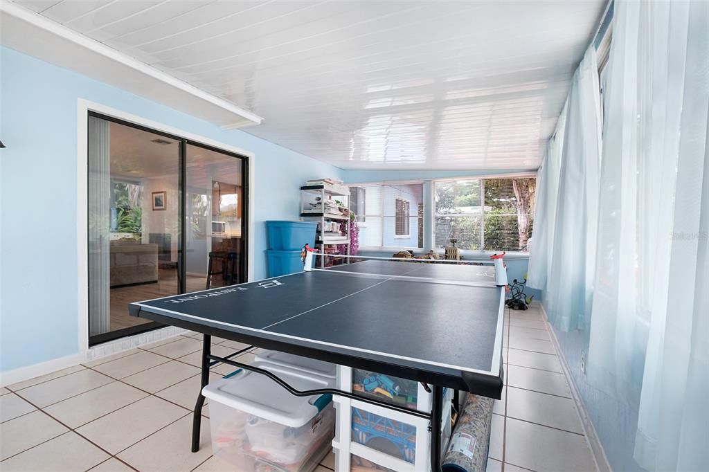 Active With Contract: $398,000 (3 beds, 2 baths, 1846 Square Feet)