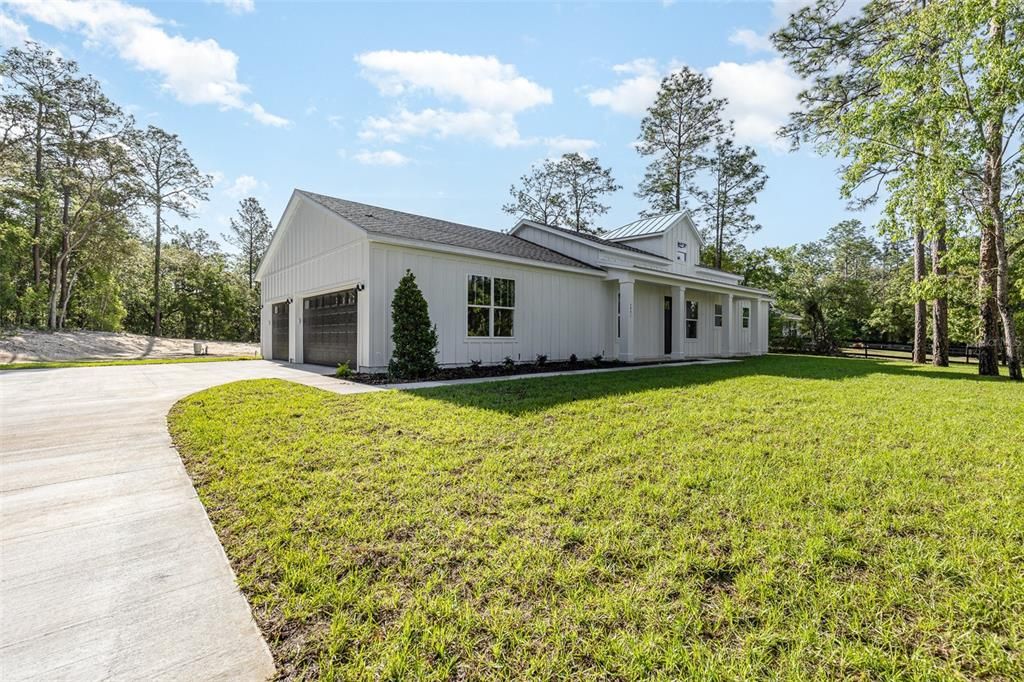 PHOTO OF MODEL HOME SAME FLOOR PLAN