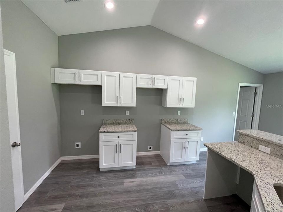 Active With Contract: $265,000 (3 beds, 2 baths, 1413 Square Feet)