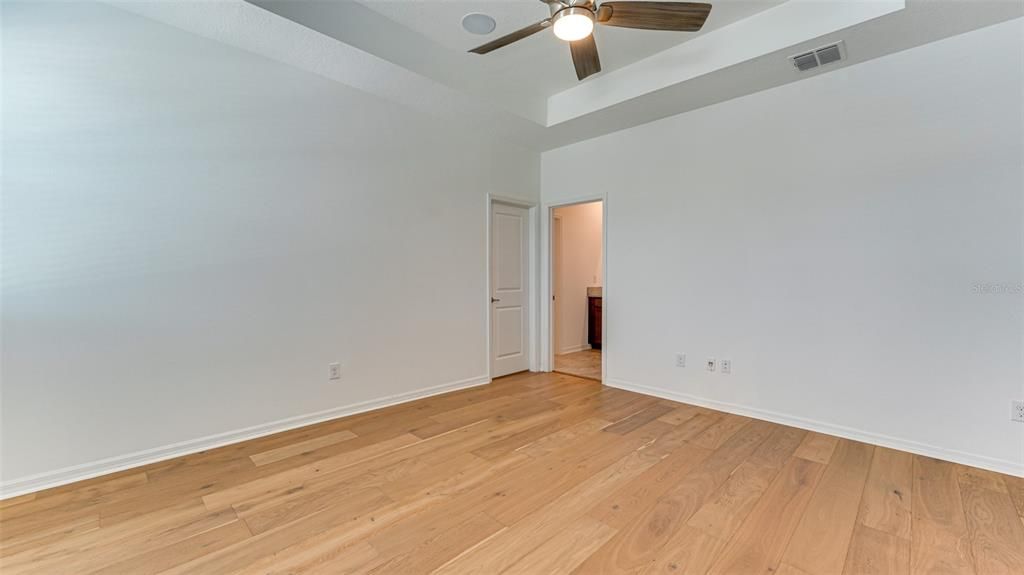 Active With Contract: $2,750 (3 beds, 2 baths, 1766 Square Feet)