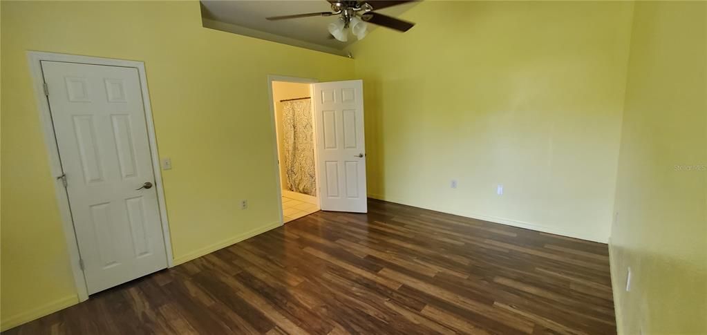 For Rent: $1,600 (3 beds, 2 baths, 1648 Square Feet)