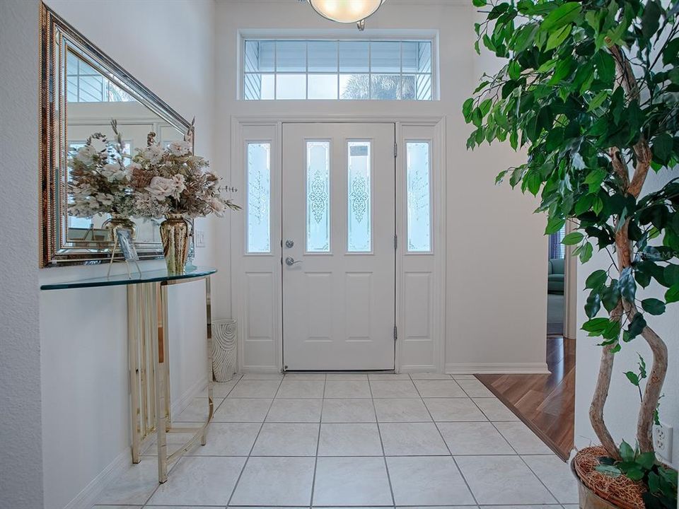 LIGHT AND BRIGHT FOYER