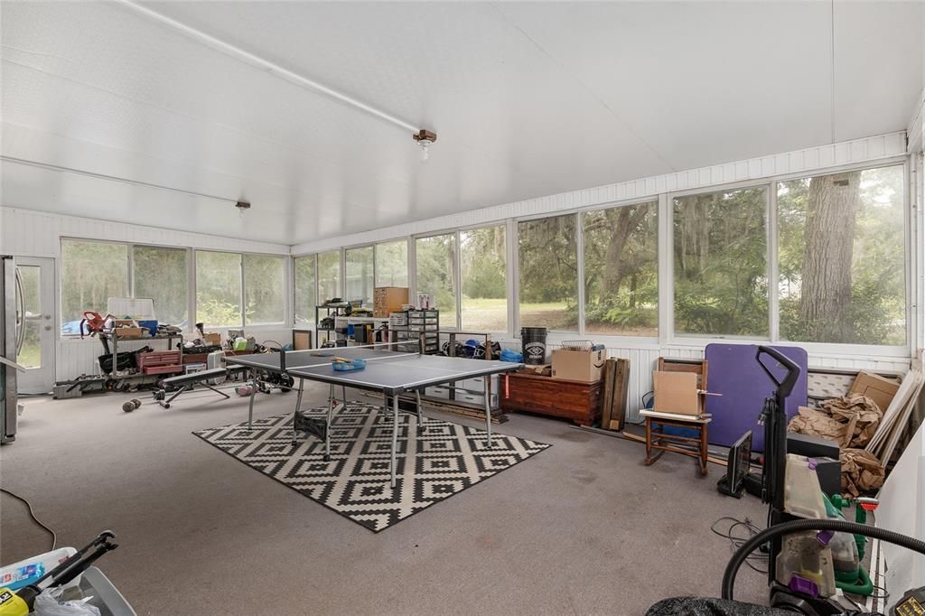 Screened/enclosed sunroom