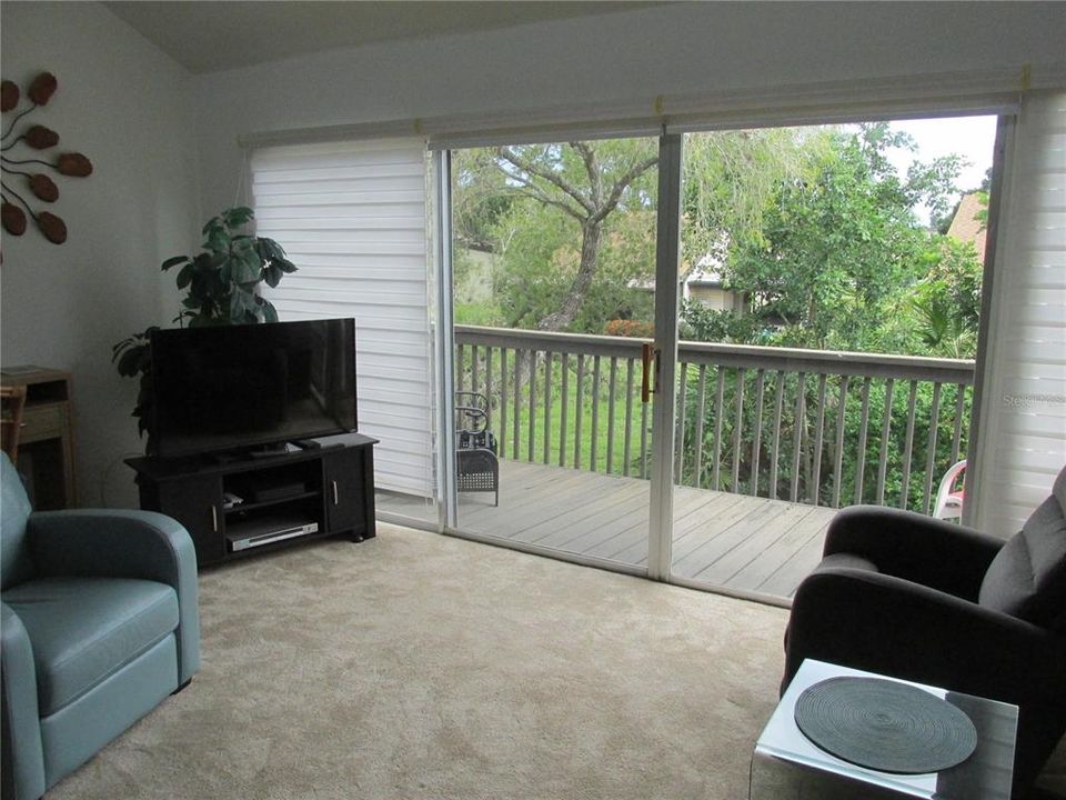 For Rent: $2,000 (2 beds, 2 baths, 990 Square Feet)