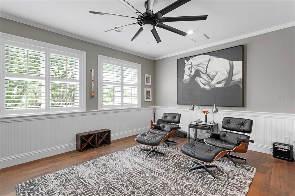 Active With Contract: $3,750,000 (5 beds, 4 baths, 4900 Square Feet)