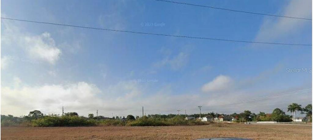 En Venta: $75,900 (0.23 acres)