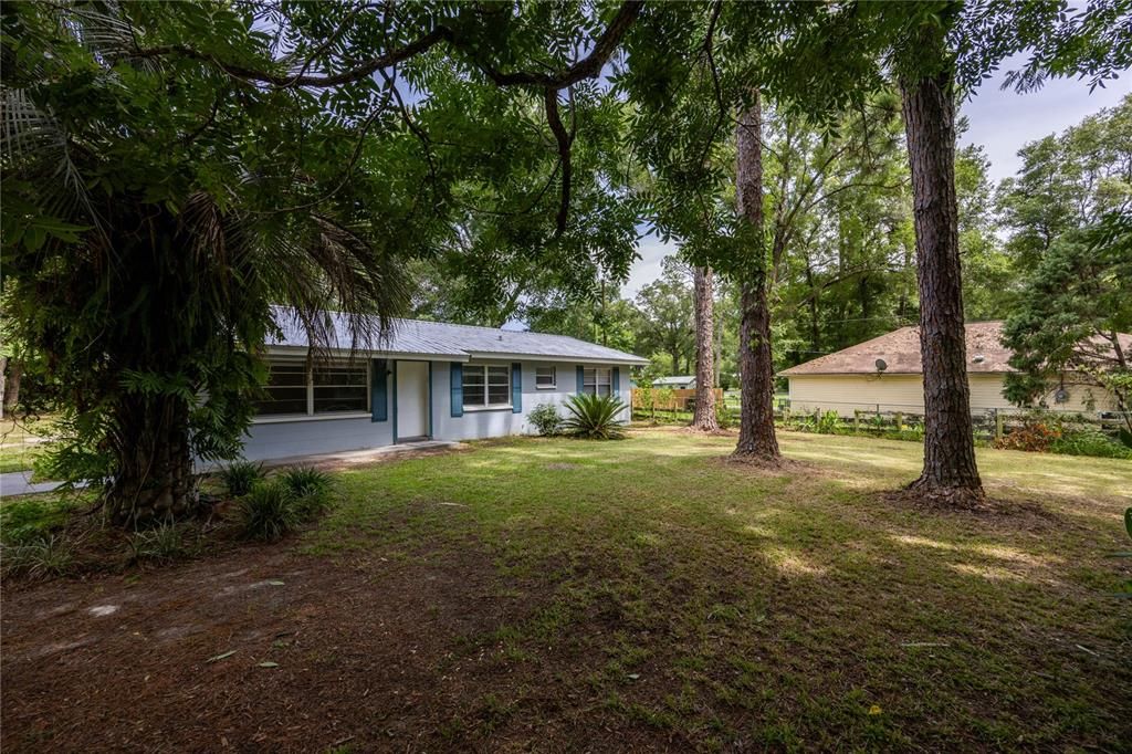 Active With Contract: $264,900 (3 beds, 2 baths, 1323 Square Feet)