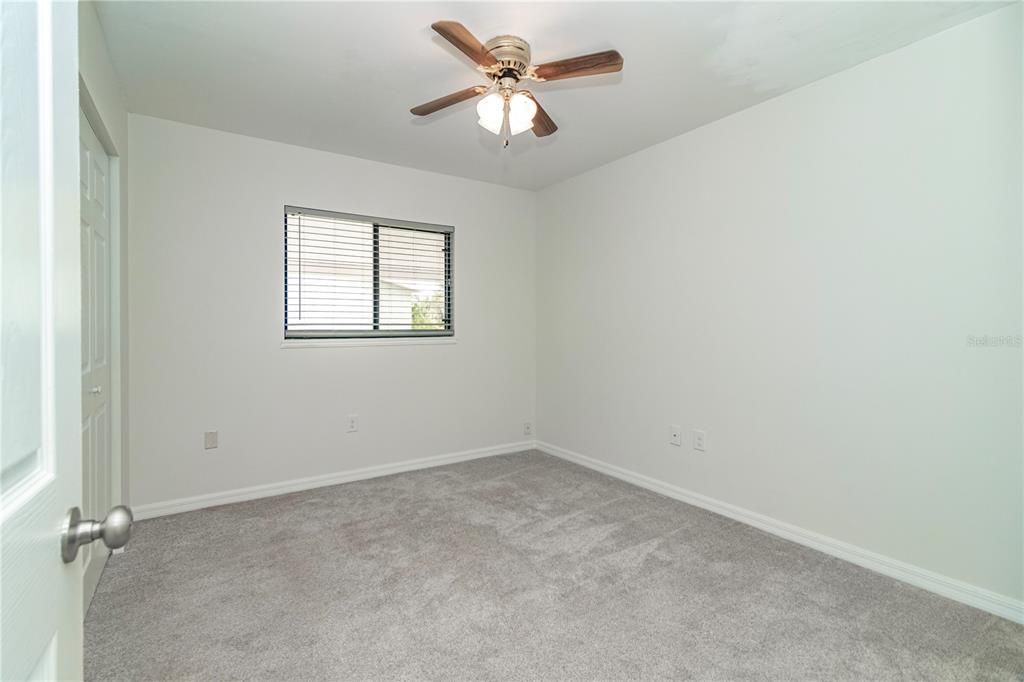 Active With Contract: $174,900 (2 beds, 2 baths, 960 Square Feet)