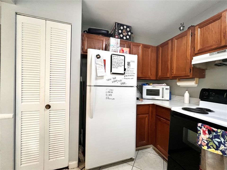 For Sale: $104,900 (2 beds, 2 baths, 1226 Square Feet)