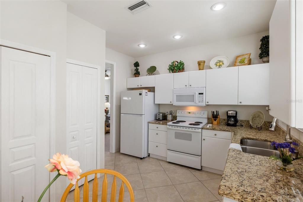 Active With Contract: $419,000 (3 beds, 2 baths, 1444 Square Feet)