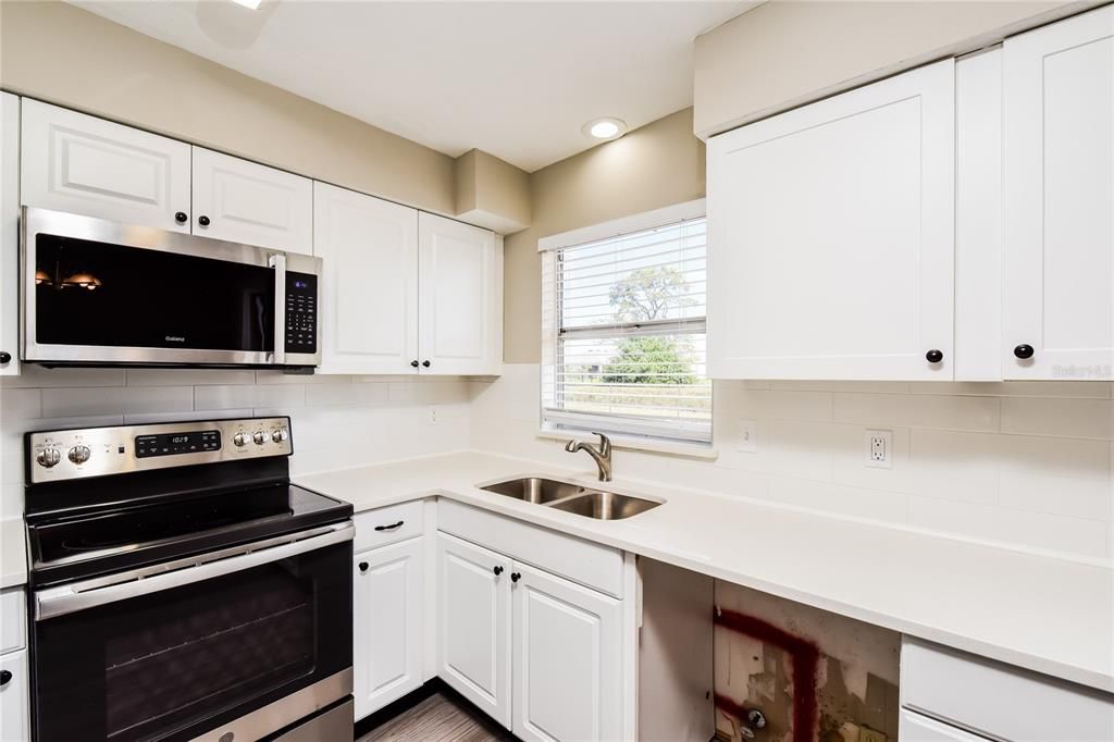 For Rent: $1,933 (3 beds, 2 baths, 1248 Square Feet)