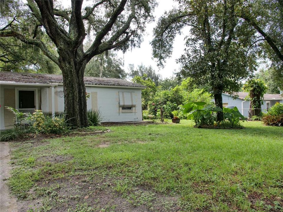 For Sale: $250,000 (3 beds, 1 baths, 1136 Square Feet)