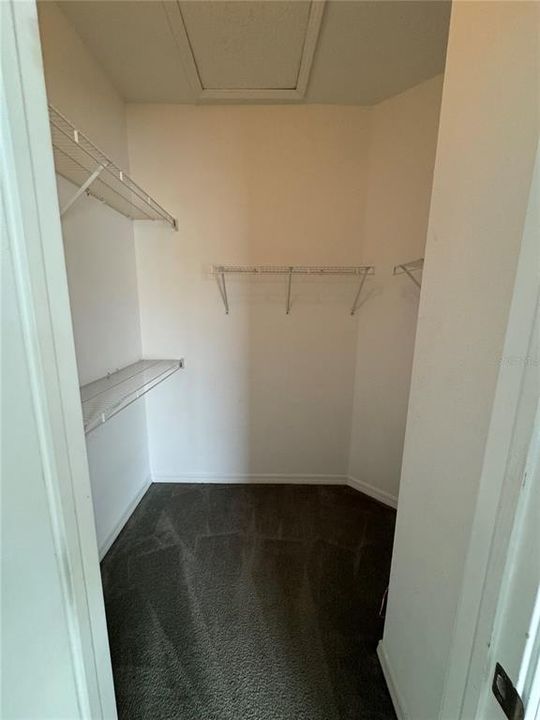 For Rent: $2,000 (3 beds, 2 baths, 1390 Square Feet)