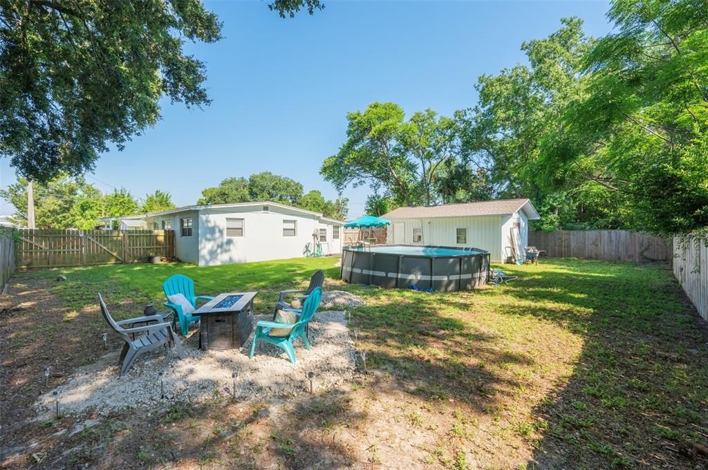 Large, shady backyard!!