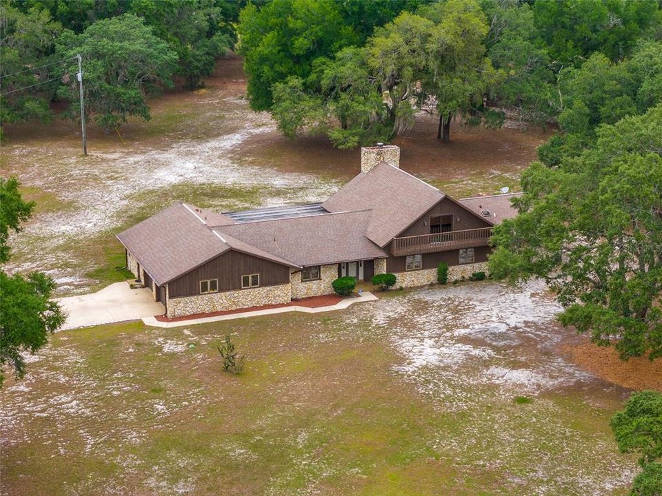 For Sale: $850,000 (4 beds, 3 baths, 3195 Square Feet)