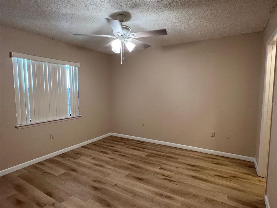 For Rent: $1,400 (2 beds, 1 baths, 796 Square Feet)