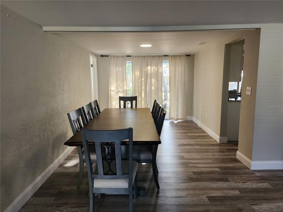 For Rent: $1,699 (2 beds, 2 baths, 1406 Square Feet)