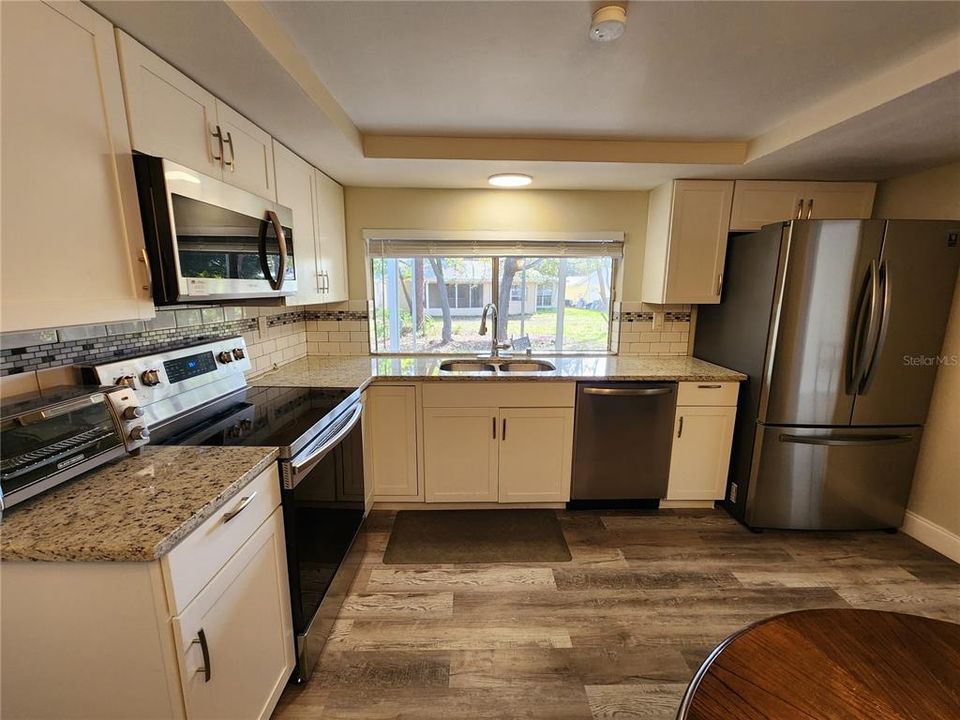 For Rent: $1,699 (2 beds, 2 baths, 1406 Square Feet)