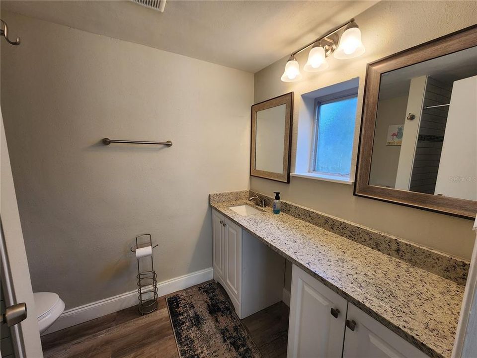 For Rent: $1,699 (2 beds, 2 baths, 1406 Square Feet)