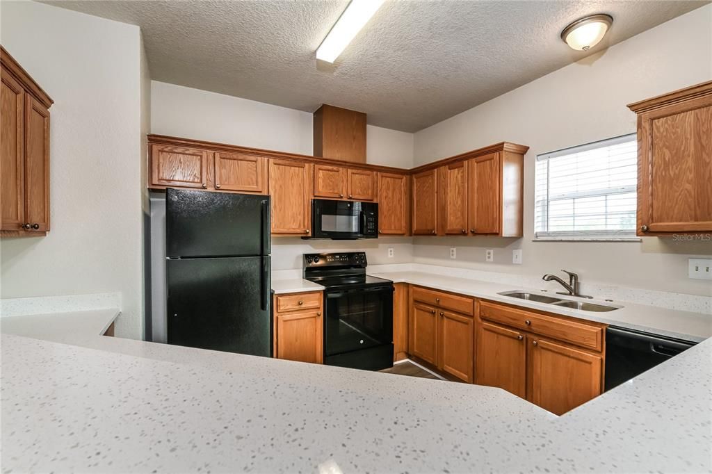 For Rent: $2,090 (3 beds, 2 baths, 1469 Square Feet)