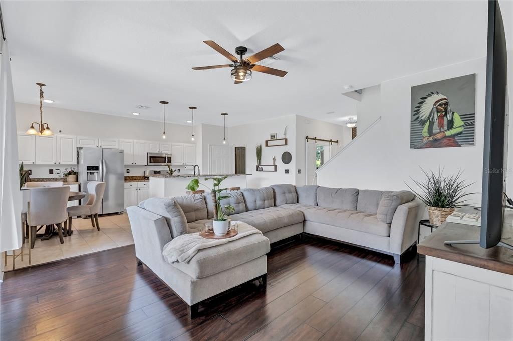 Active With Contract: $469,000 (4 beds, 2 baths, 2094 Square Feet)