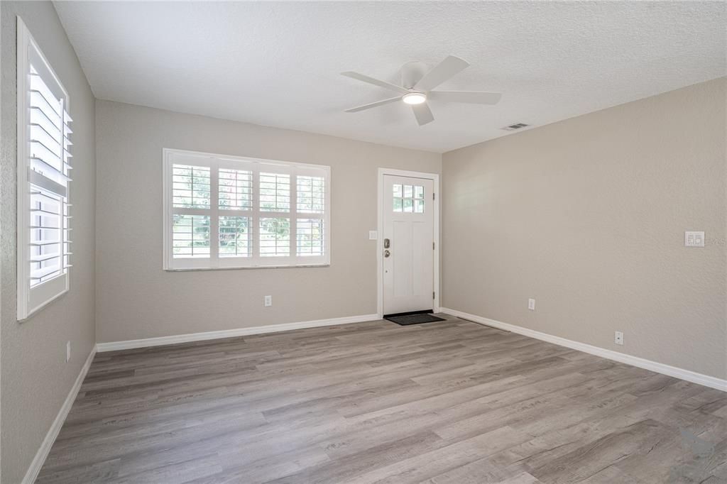 Active With Contract: $549,000 (3 beds, 2 baths, 1120 Square Feet)