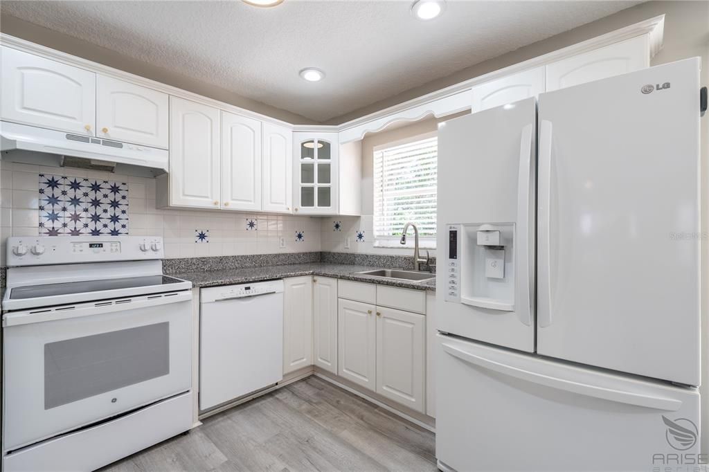 Active With Contract: $549,000 (3 beds, 2 baths, 1120 Square Feet)