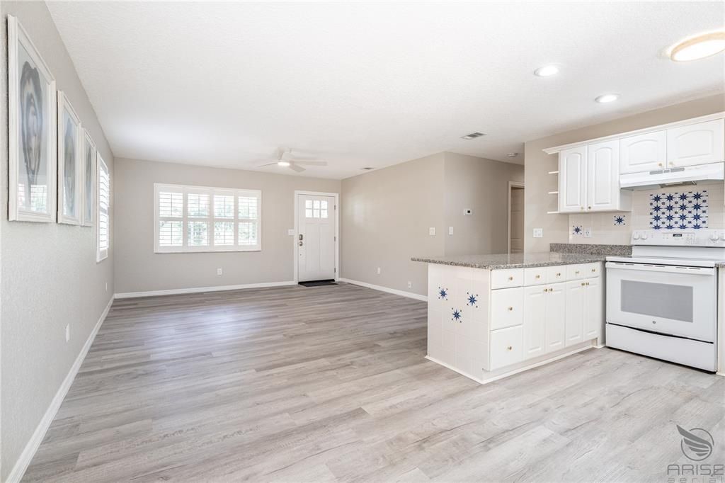 Active With Contract: $549,000 (3 beds, 2 baths, 1120 Square Feet)